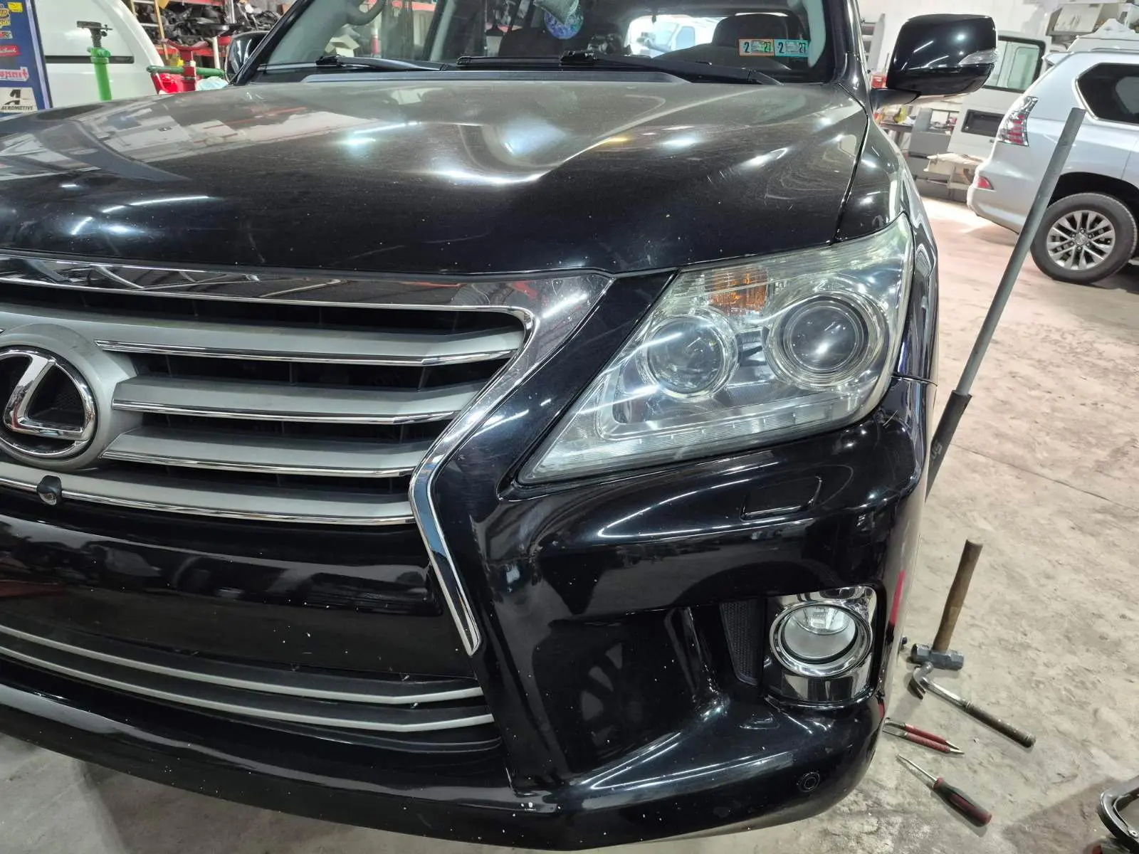 Polished black Lexus